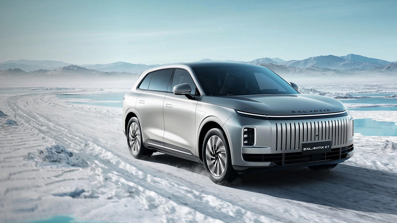 Седан Exlantix ES и кроссовер Exlantix ET подорожали в России на 50 тыс. рублей, но одновременно введена скидка 500 тыс. рублей на trade-in